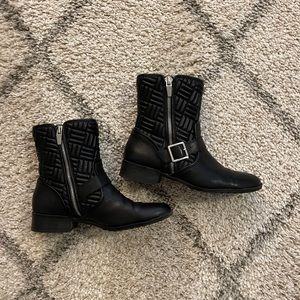 Calvin Klein Rauline Quilted Moto Side Zip Ankle Boots